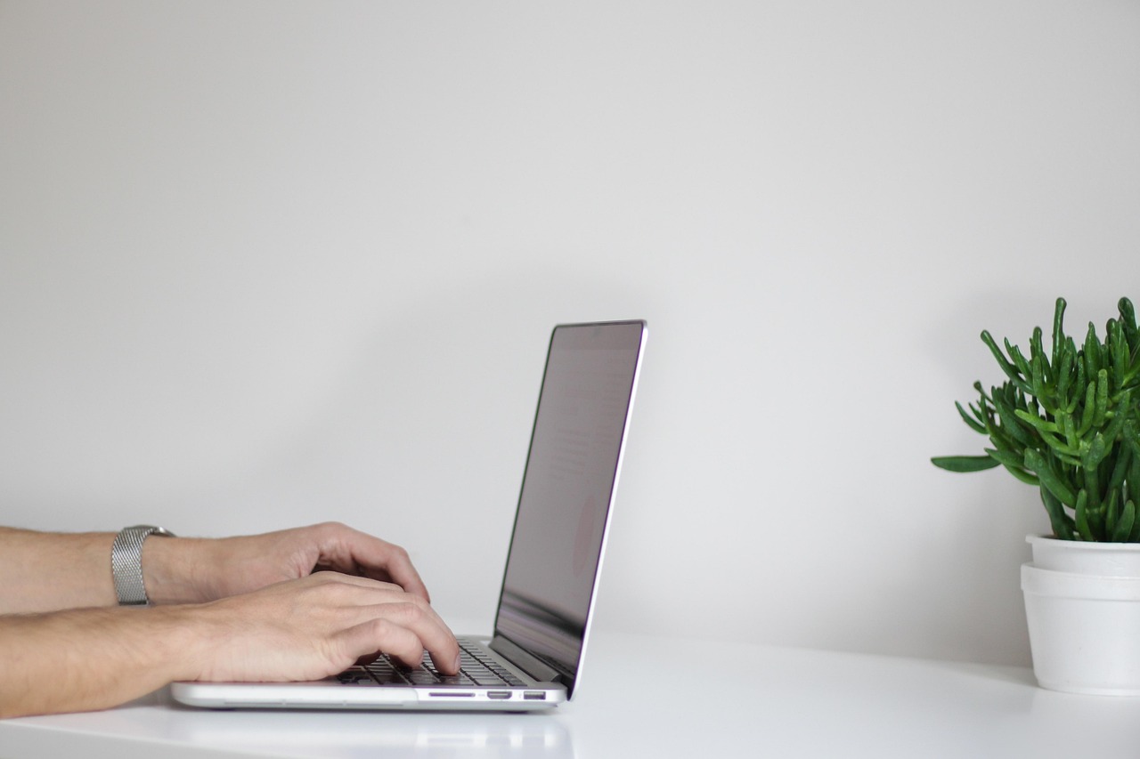 Sito web lento? Ecco come velocizzarlo e migliorare la SEO