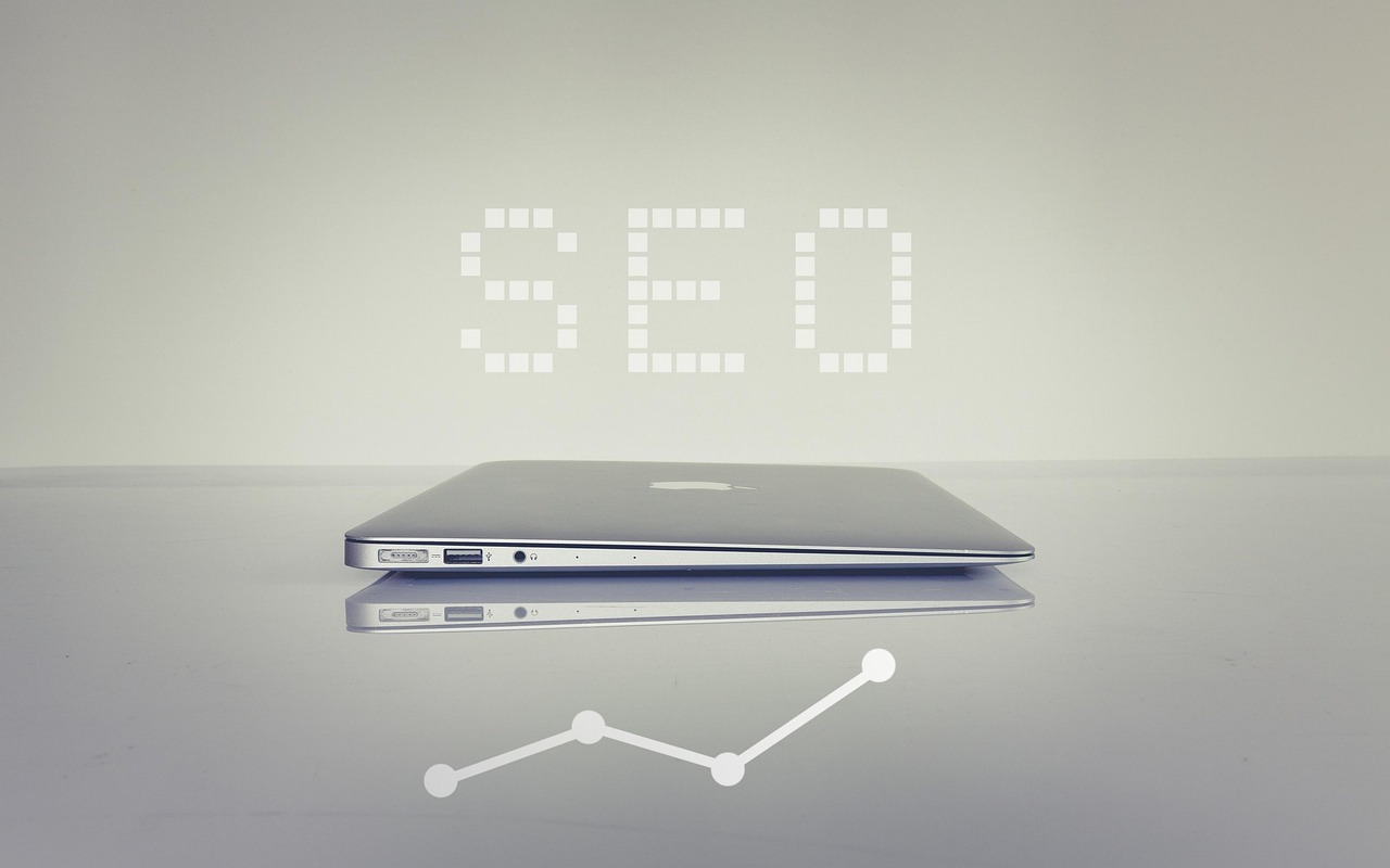 SEO o pubblicità online a pagamento? Differenze, vantaggi e quando usare entrambe