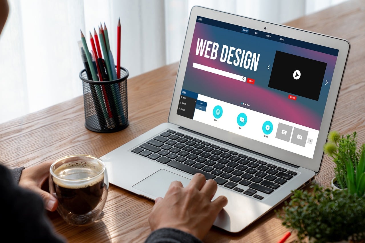 Homepage sito web: cosa deve contenere per convincere un potenziale cliente